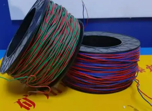 杨浦放炮线的主要材质有哪些？不同材质的适用场景有何区别？